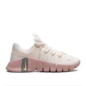 Nike Free Metcon 5 Sneakers Women’s 8 Pale Ivory Ice Peach Pink Trainers Shoes